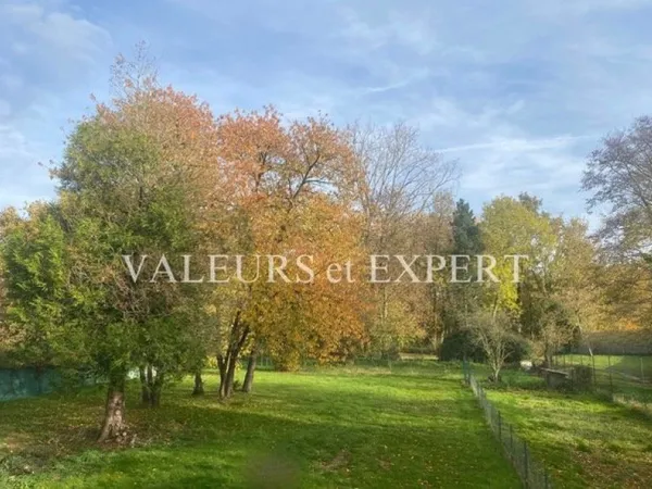 Terrain 937 m²