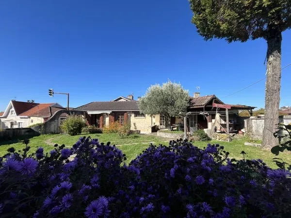 Maison 5 pièces 263 m²