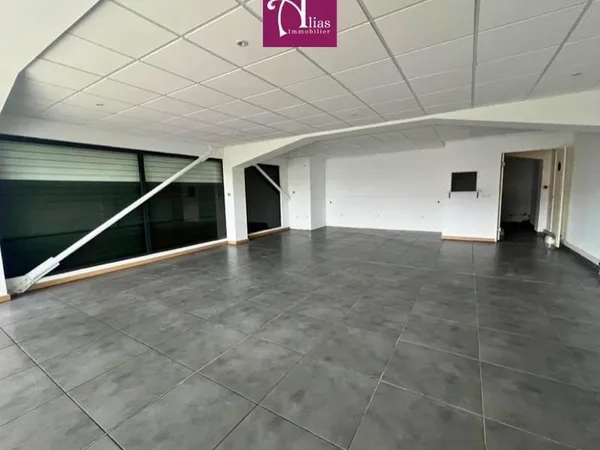 Local commercial 92 m²