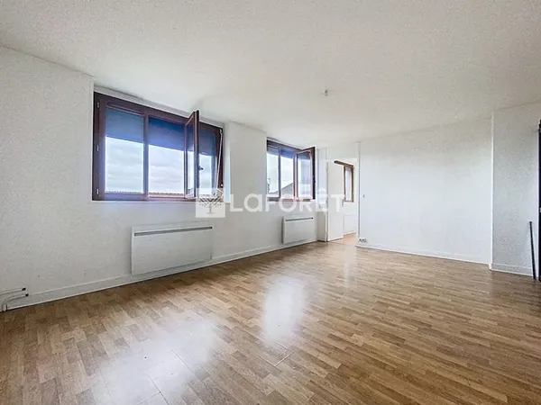 Appartement Elbeuf 2 pièce(s) 48.98 m2