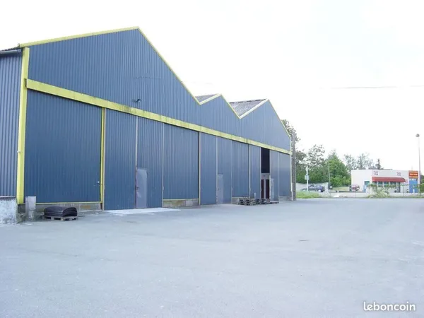 Local d'activité à Cercottes RN20