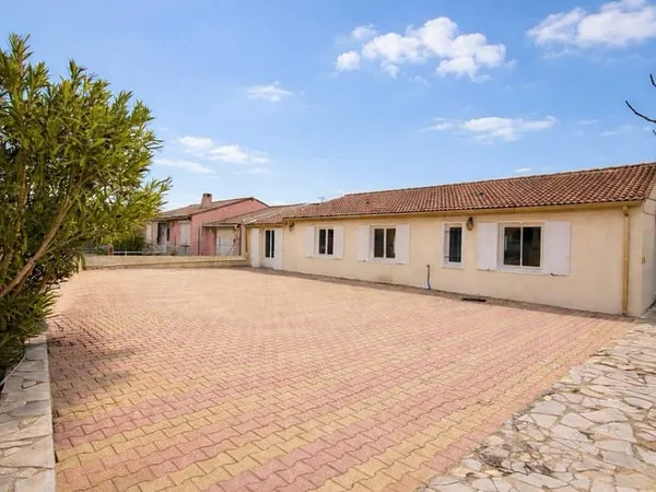 Plain-pied 119m2 sur les hauteurs de Saint-Gilles, 4 chambre