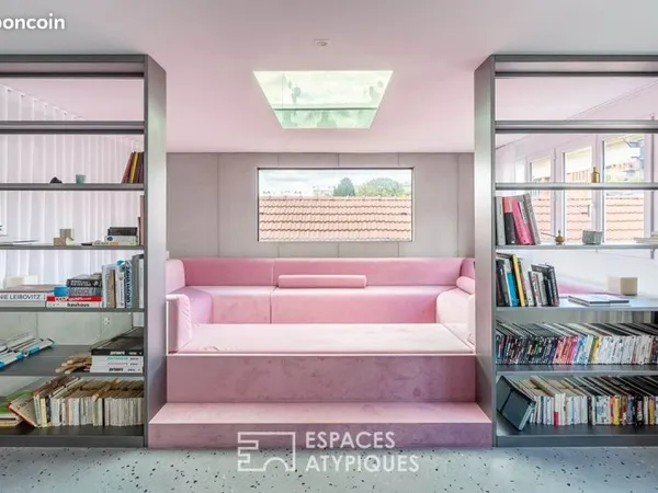 Studio 4 pièces 174 m²
