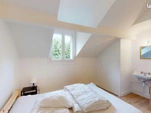 Chambre 4 pièces 78 m²