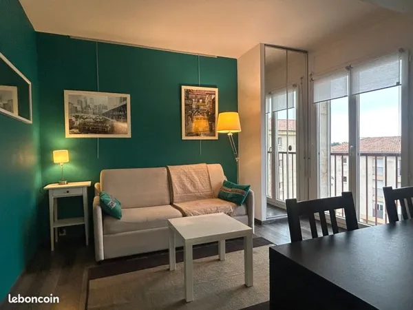 Appartement meublé 18 m² disponible - 4ème étage - Quartier Alco - Station tram Tonnelles