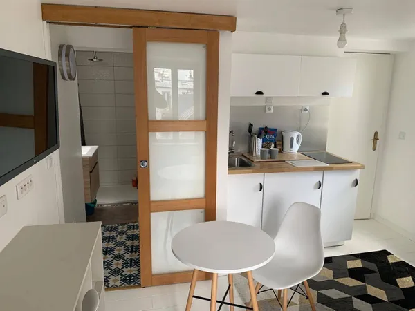 Studio 1 pièce 17 m²