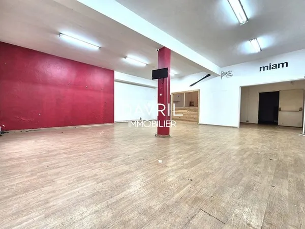Bureaux 1 pièce 100 m²