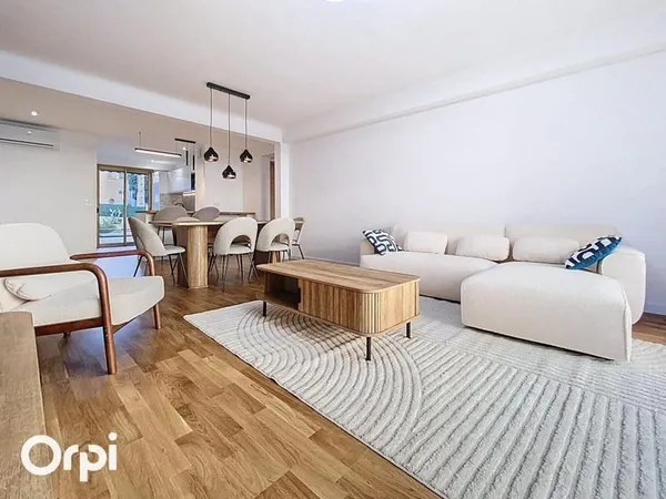 Appartement T4 - Rénové avec terrasse 100m²