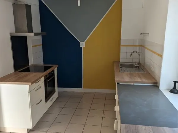 Appart - t4 - 84 m2 - terasse - cave - balcon