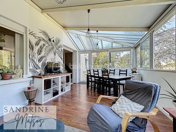Maison Familiale dans un écrin de verdure au coeur de CHAVANOZ
