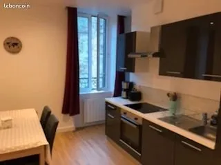Appartement Meublé - 3 pièces - 55 m² - Refait à Neuf - 2e étage avec Ascenseur