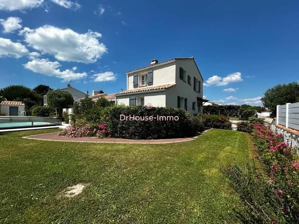 À vendre - Belle maison familiale avec piscine, proche plage et forêt - Notre-Dame-de-Monts (85690)