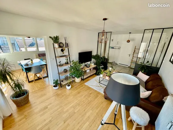 Appartement 4 pièces 72 m2 Besançon Les Cras