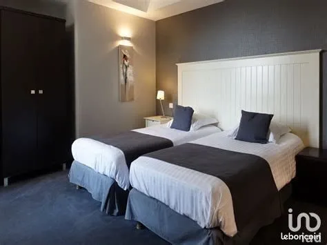 Hôtel 980 m² COMPIÈGNE