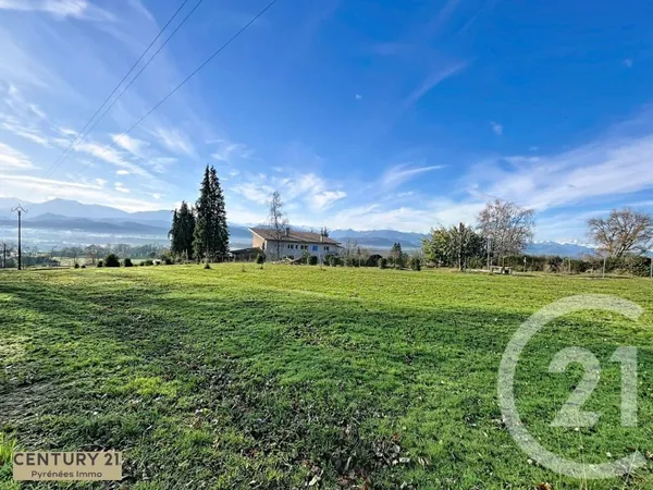 Terrain 2000 m²