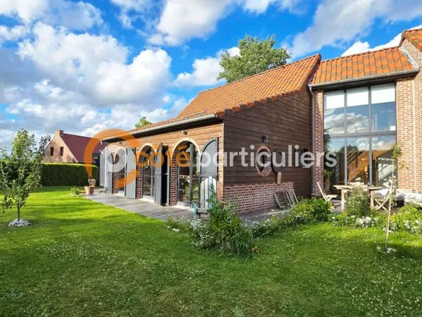 Maison individuelle de 225m² sur un Terrain de 1100m² avec piscine, plein sud et sans vis-à -vis