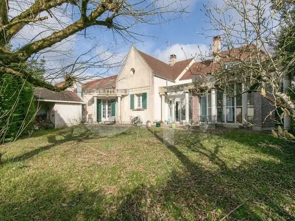 Maison 7 pièces 199 m²