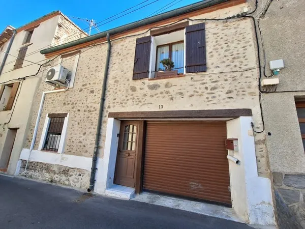 MAISON DE VILLAGE 1 FACE AVEC GRAND GARAGE