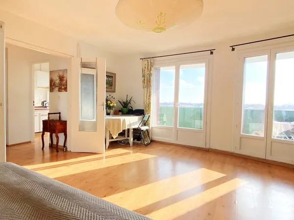 UN APPARTEMENT AU DERNIER ETAGE, A PERPIGNAN SUD