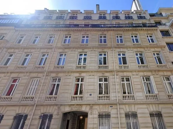 Bureau 392 m²