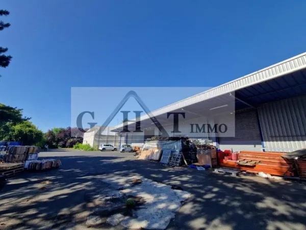 Local d'activité de 1000 m² à louer à SARCELLES