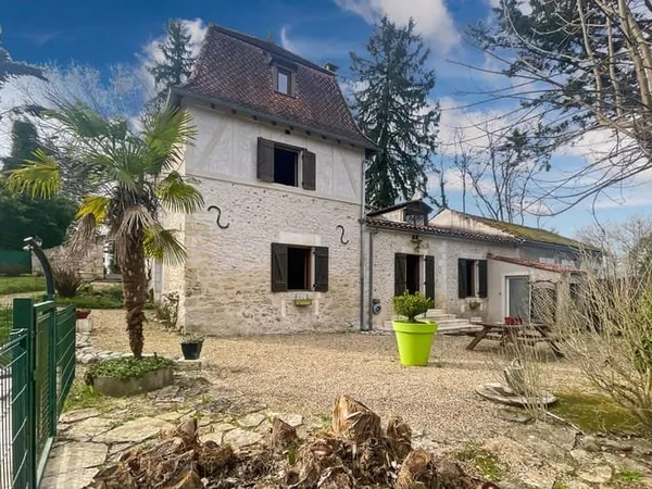 Maison 5 pièces 180 m²