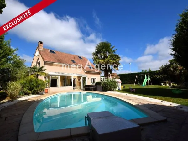 Maison 8 pièces 163 m²