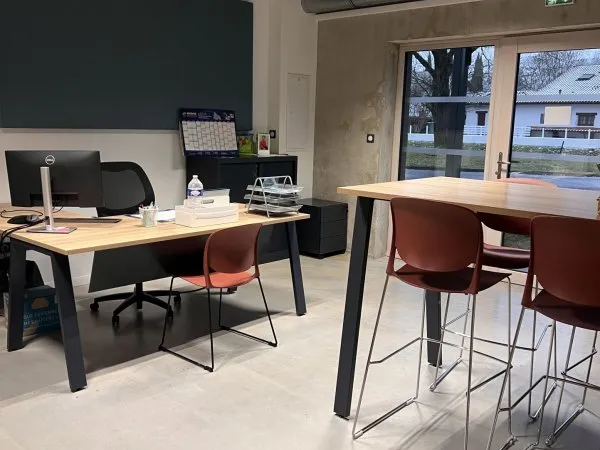 À LOUER Bureau neuf de 27m2 dans un bâtiment passif Saint-Jean-Pied-de-Port (64220)