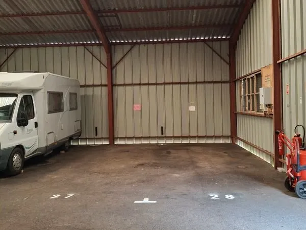 Place de parking pour camping car