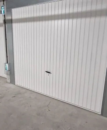 À louer - Garage 15m2 en sous-sol / AVEC ECLAIRAGE