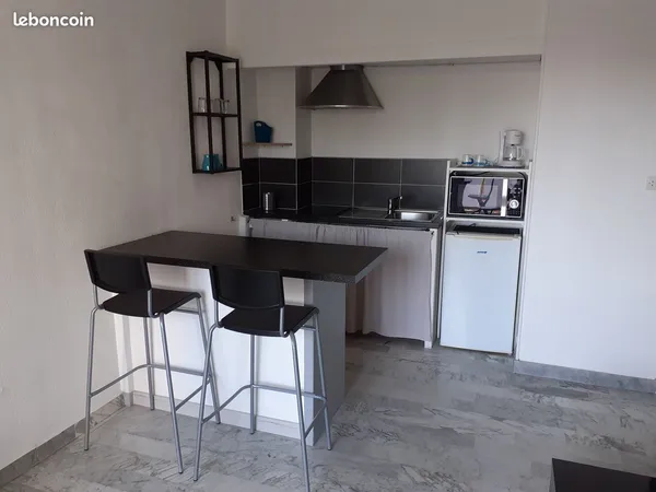 Studio 25m²Très lumineux