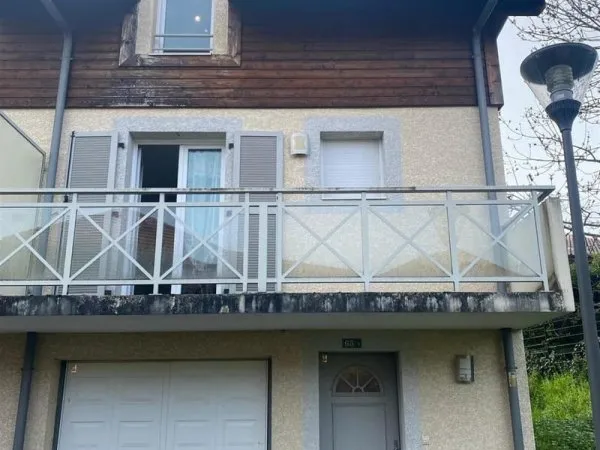 Charmante maison jumelée dans une résidence sécurisée