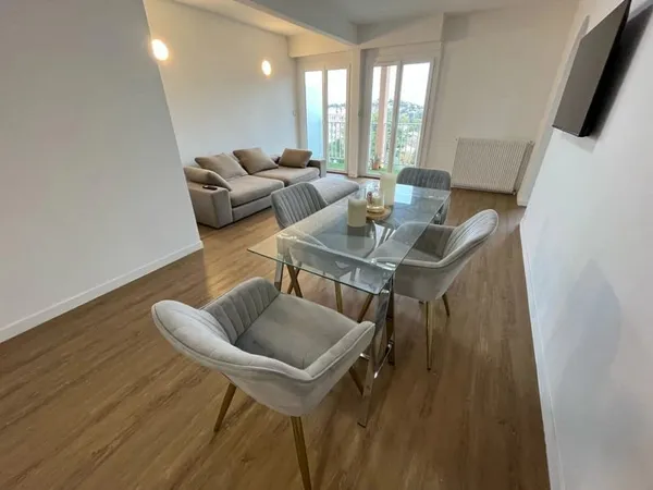 BEL APPARTEMENT DE 4P - APERÇU MER