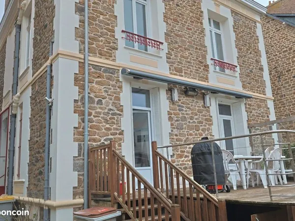 Maison 8 pièces 200 m²