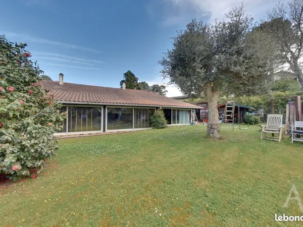 Villa 4 pièces 162 m²