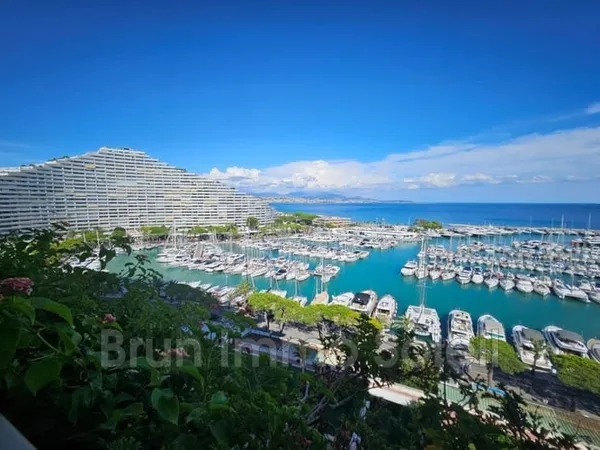 Vente appartement 8 Pièce(s)