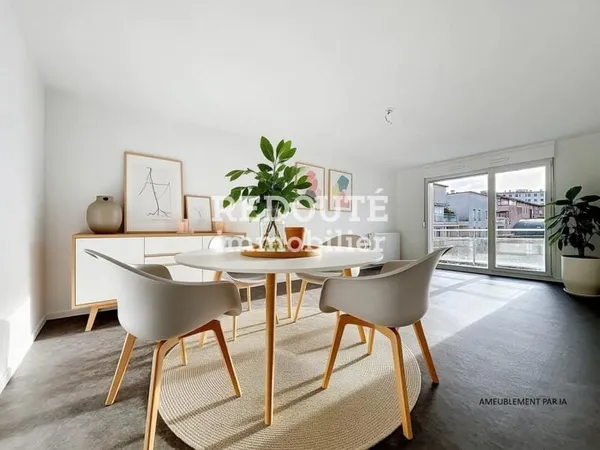 EXCLUSIVITE REIMS APPARTEMENT T3 BALCON PARKING