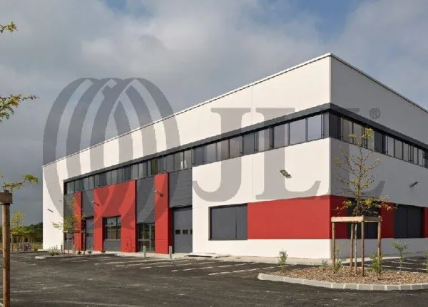 Local d'activité 289 m²