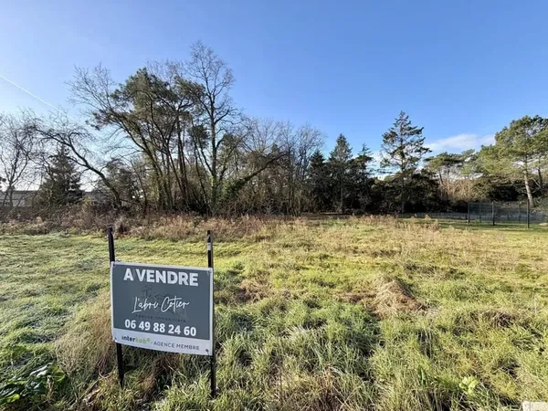 'Manguier' Terrain viabilisé de 791 m2