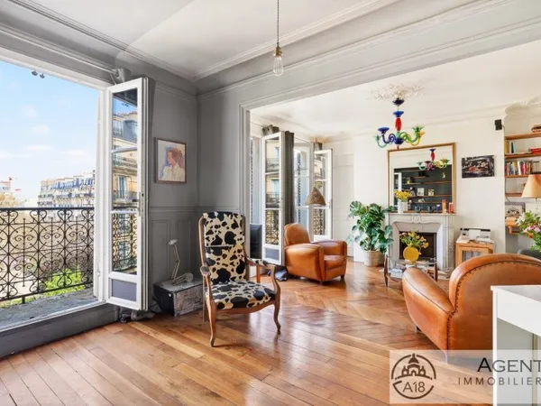Appartement - 88,66m² - 6 pièces - Vue dégagée sur le Square de Clignancourt