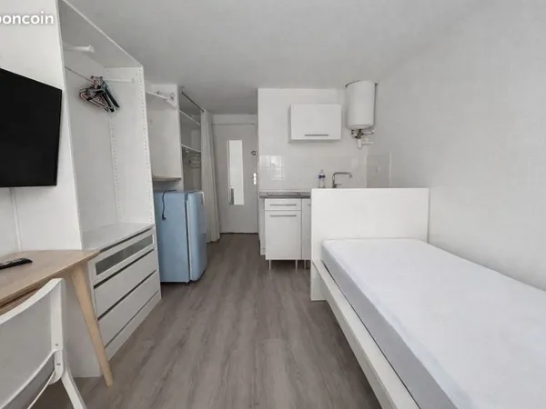 Studio 1 pièce 16 m²