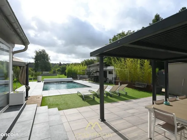 Maison 6 pièces 270 m²