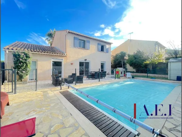 Villa individuelle avec piscine et garage
