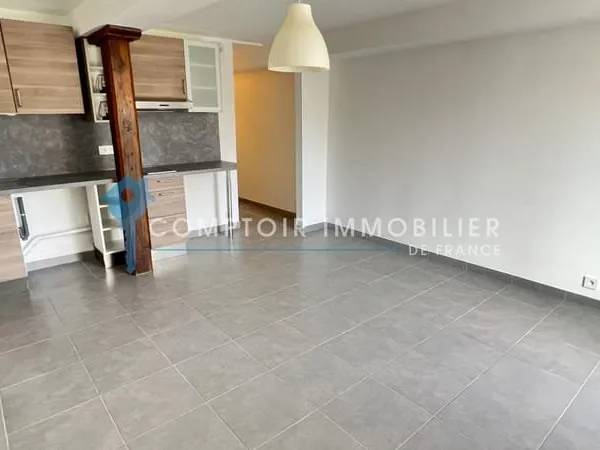 APPARTEMENT T2 DANS RESIDENCE DE STANDING AVEC PARC