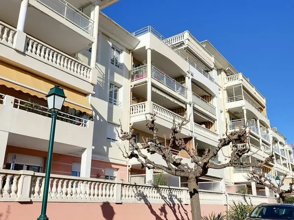Appartement Frejus 3 pièce(s) 63 m2