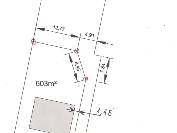 Terrain 727 m²