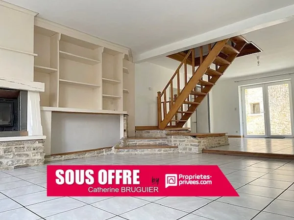 Maison de charme en pierre 150 m2, 4 chambres, jardin et dépendance
