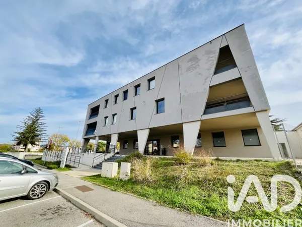Local professionnel 91 m²