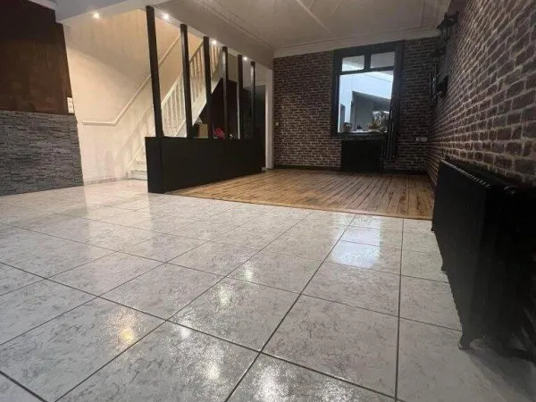 Maison 8 pièces 235 m²