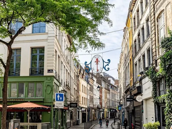 Bien immobilier de rendement Vente Lille   2678000€